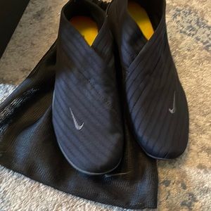 *RARE* Nike Kyoto Slip-On Multi Sport Sneaker